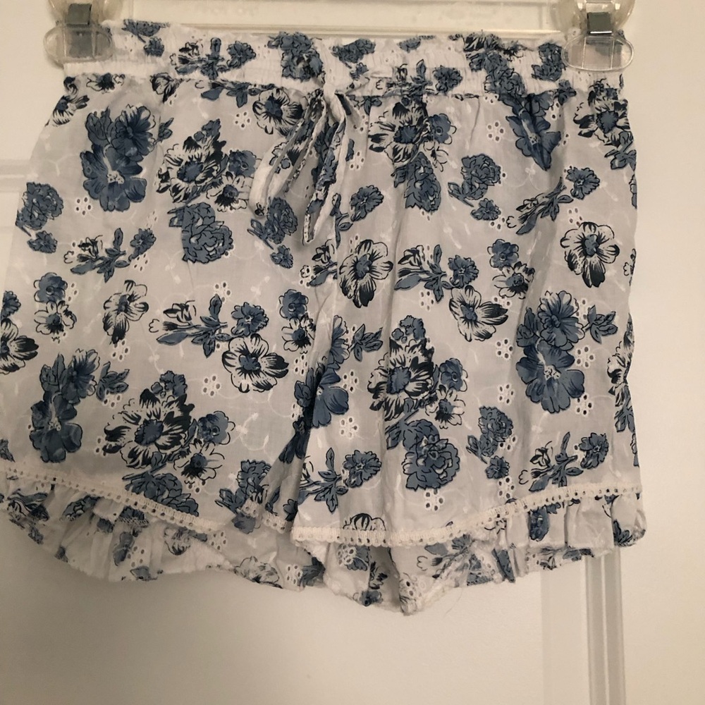 The Prairie Blue Floral Eyelet Cotton Camisole & Shorts Set - Picture 3 of 6